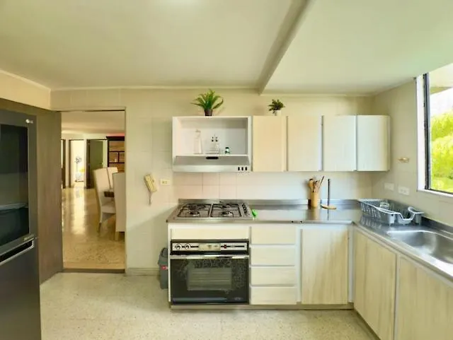 4Br 240 M Pool Next To El Tesoro Mall Medellín Apartmán