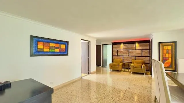 4Br 240 M Pool Next To El Tesoro Mall Medellín 0*,  Kolumbie
