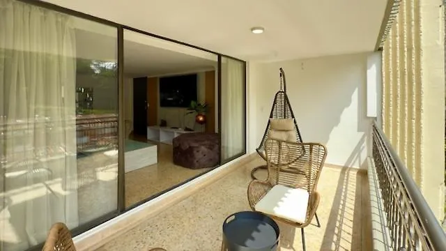 4Br 240 M Pool Next To El Tesoro Mall Medellín Apartmán