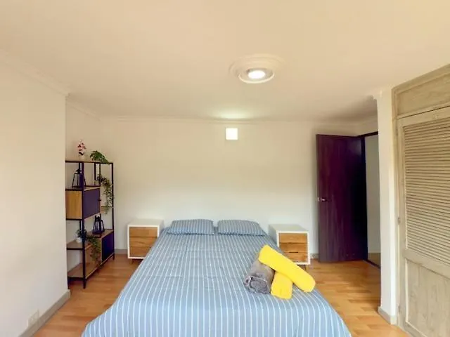 Apartmán 4Br 240 M Pool Next To El Tesoro Mall Medellín Kolumbie
