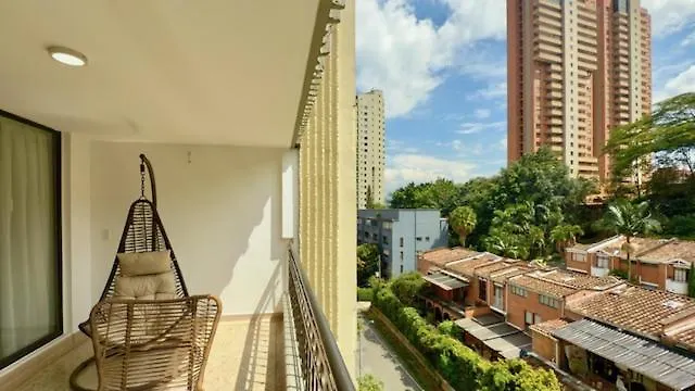4Br 240 M Pool Next To El Tesoro Mall Medellín 0*,  Kolumbie