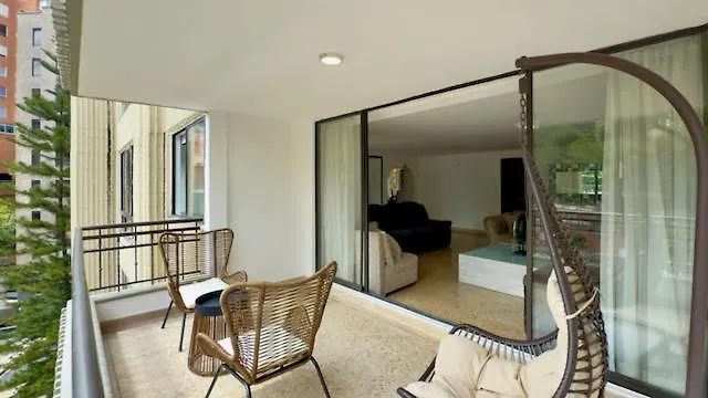 Apartmán 4Br 240 M Pool Next To El Tesoro Mall Medellín Kolumbie