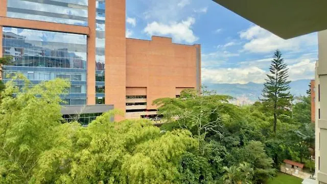4Br 240 M Pool Next To El Tesoro Mall Medellín Apartmán
