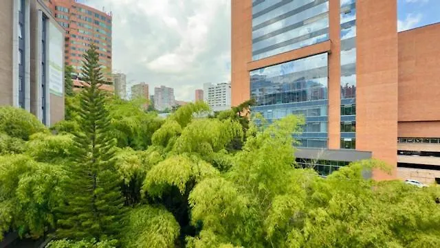 4Br 240 M Pool Next To El Tesoro Mall Medellín Kolumbie