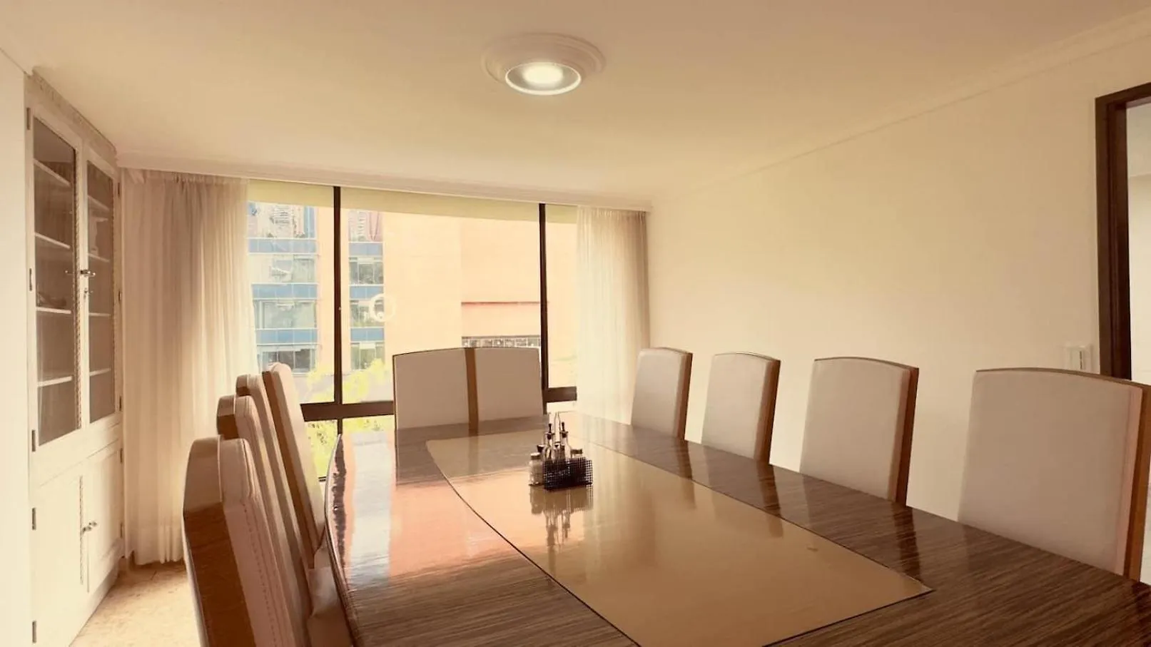 Apartment 4Br 240 M Pool Next To El Tesoro Mall Medellin